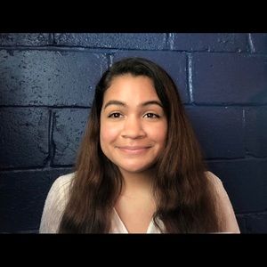 Meet your Posher, Julissa